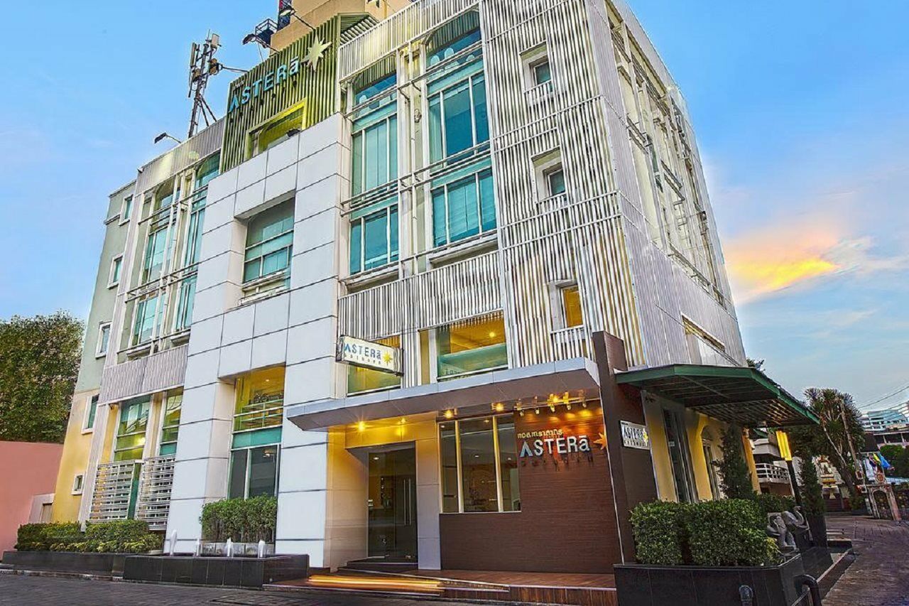 Oakwood Hotel & Residence Bangkok Sha Plus Certified Exterior foto